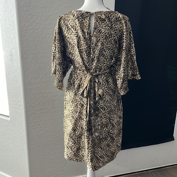 NWOT, SIGNATURE by ROBBIE BEE, Tieback, Printed, Dress, Size 10P - Picture 5 of 10